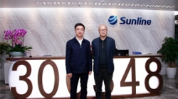 上海市委金融办常务副主任周小全一行到访2121非凡科技旅行调研